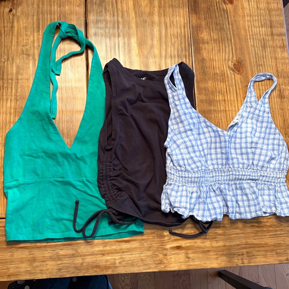 Lot Bundle of Hollister Sleeveless Shirts size Medium